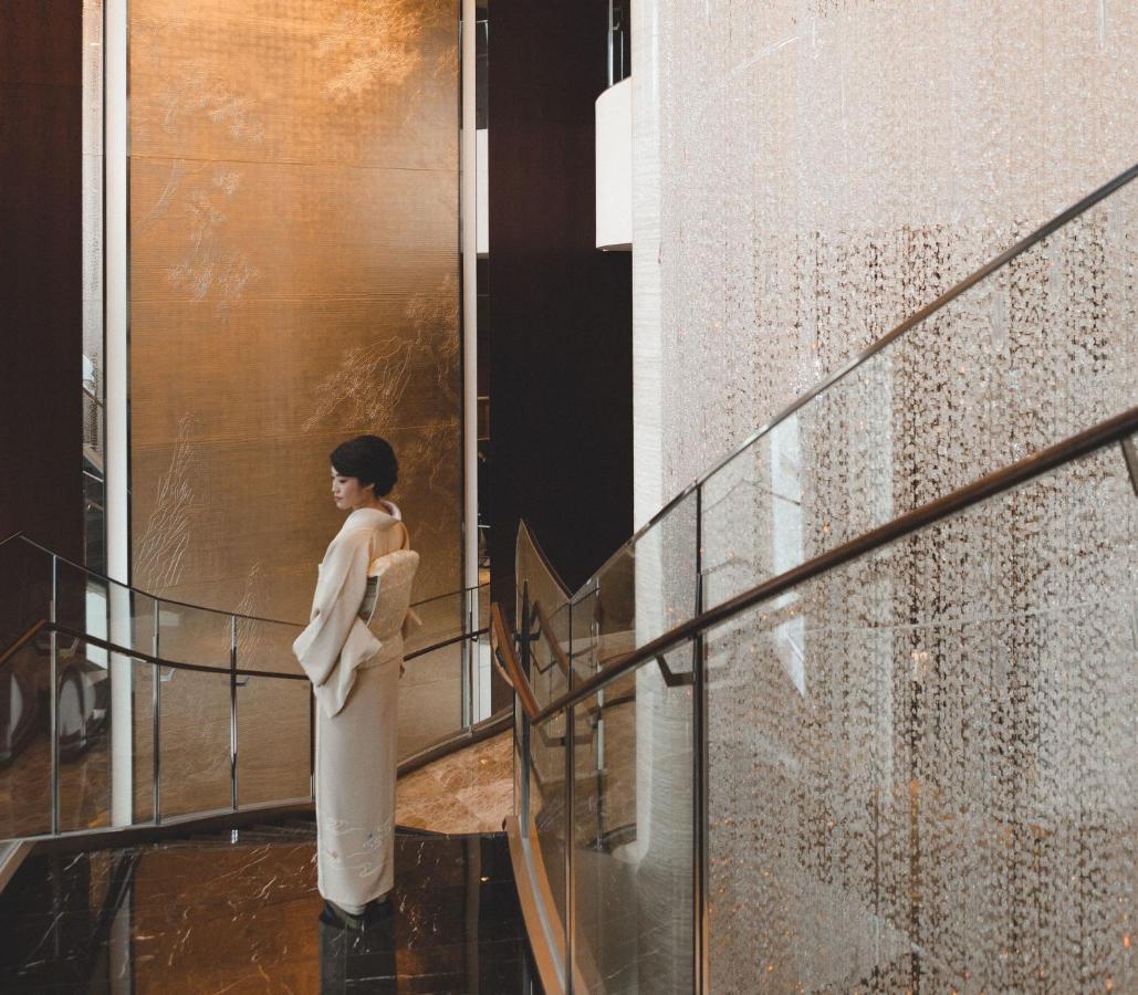 Shangri-la Hotell 5*